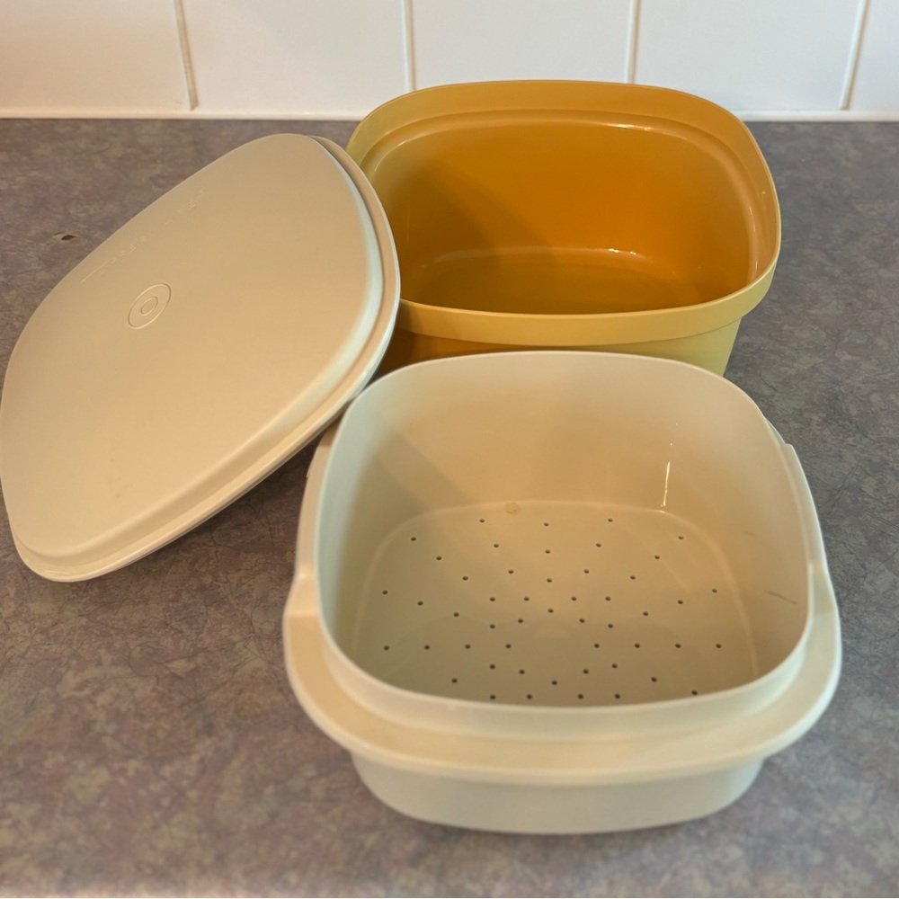 70's Tupperware Steamer - Family Size - Tupperware Storage - Gadget - Veggies